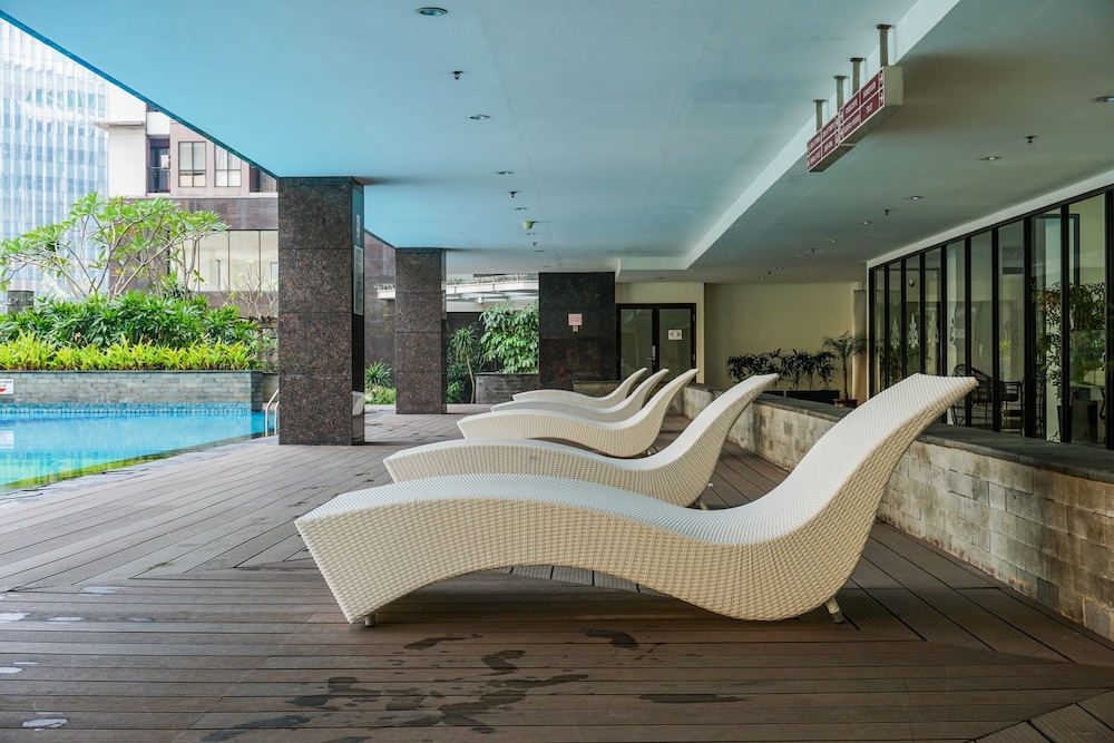 Minimalist And Relaxing Studio Room At Tamansari Semanggi Apartment