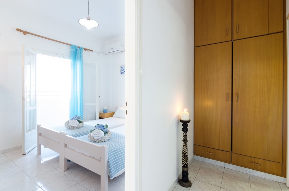 Aglaia Apartments & Studios photo 2