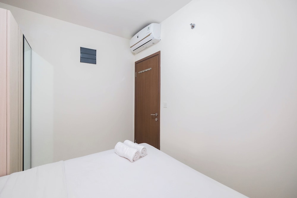 Cozy Living and Stylish 2BR Podomoro Golf View Apartment