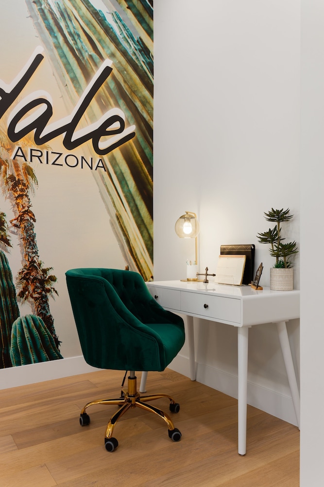 D&G Retreat-resort Style Backyard-north Scottsdale