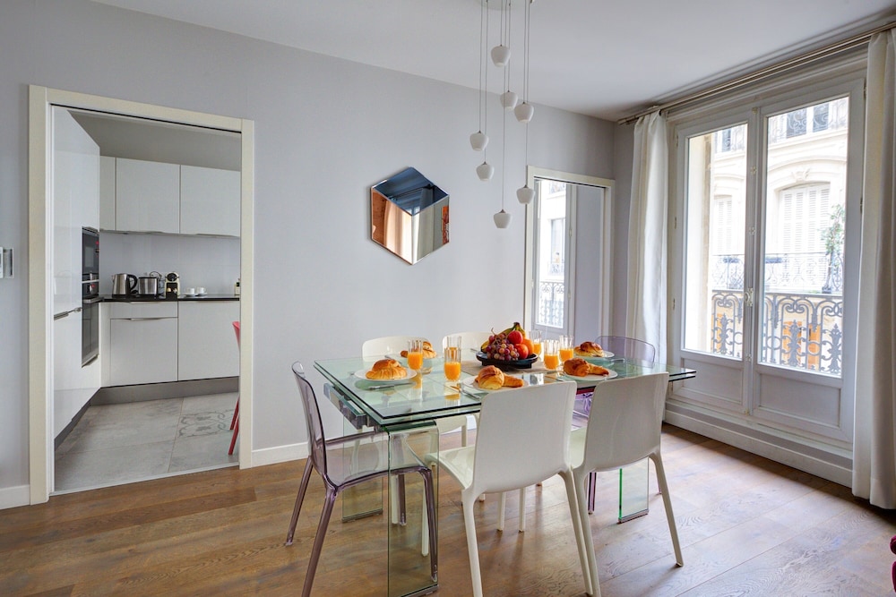 Prestige 3BR Champs-Élysées