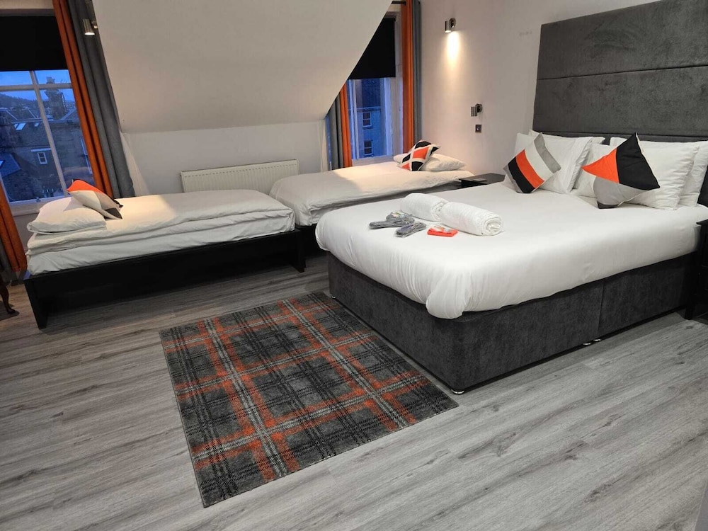 Mayfield Suites