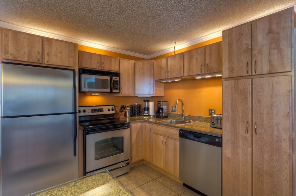 Ore Station 2 by Avantstay Modern Oasis in the Heart of Telluride w/ Hot Tub view 5