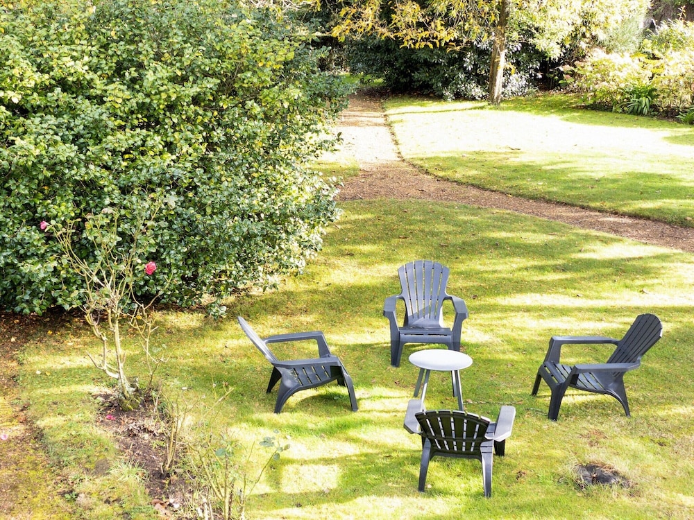 Holiday Home in Brittany Near Beaches & Trails view 3