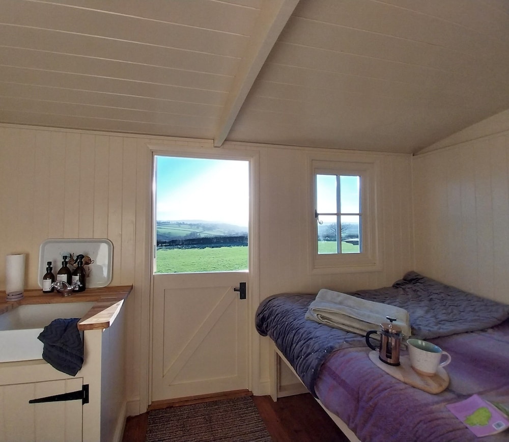 The Musterer's Hut, Outdoor Bath & Valley View view 2