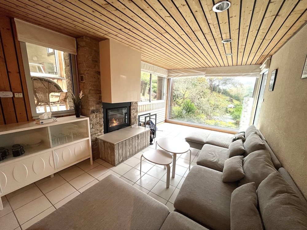 Large House Near Beach for 12