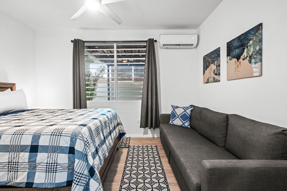 Pool House By Isla Verde Beach 5 Bedroom Home by Redawning view 5