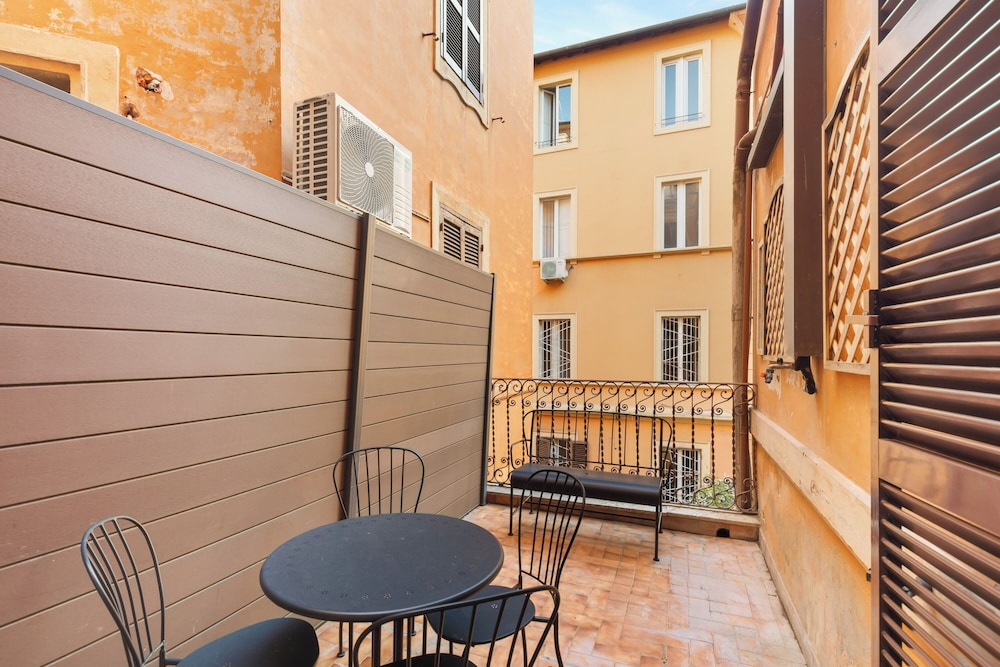 Vatican Beautiful 2Br Apartment With Terrace