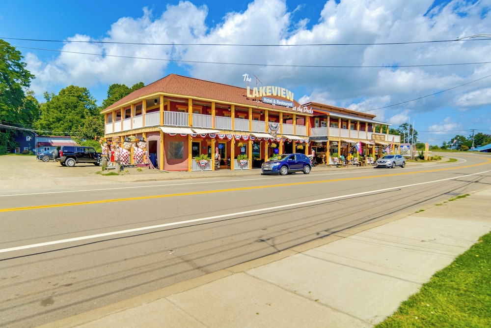 Mayville Getaway w/ Deck: Near Chautauqua Lake!