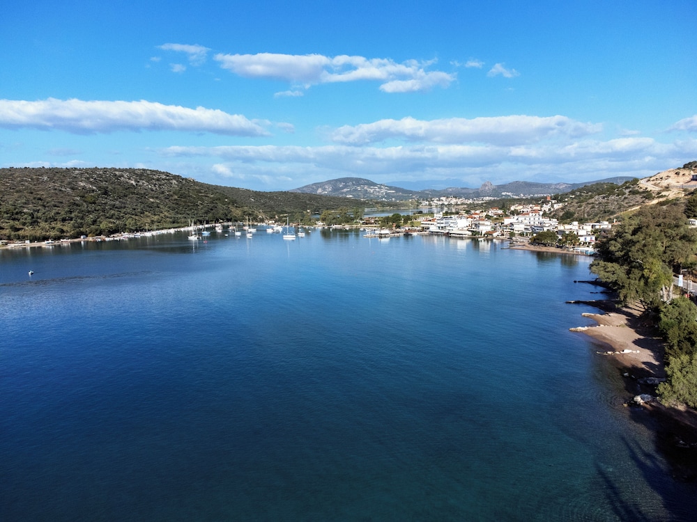 Stork Holiday Apartments - Garden & Sea View