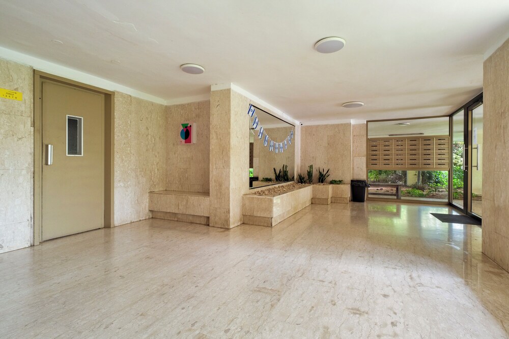 Ramat Aviv Stylish Stay by Sea N' Rent