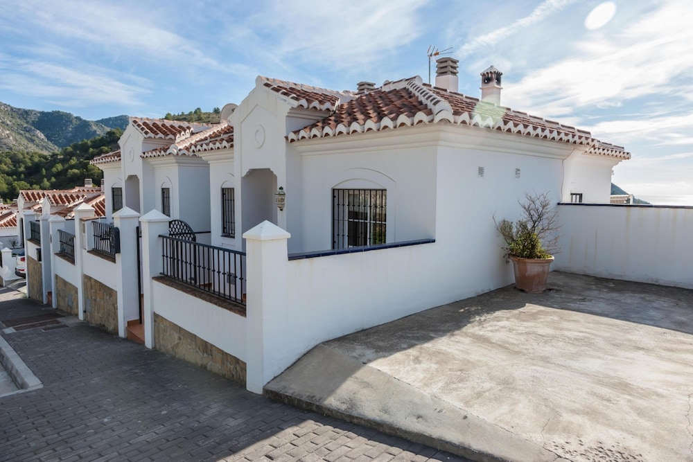 Casa Puerto Blanquillo by At Home Costa del Sol
