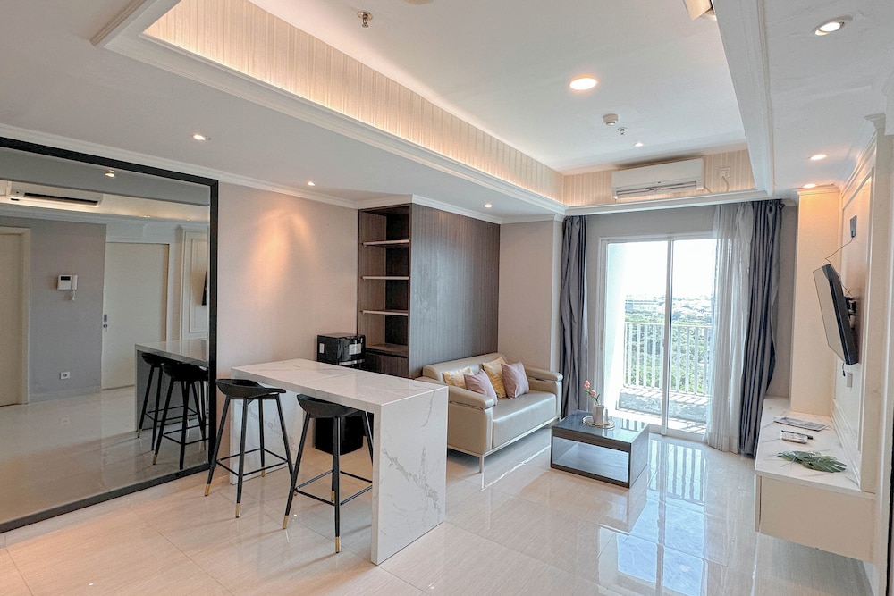 Cozy And Spacious 1Br At Grand Sungkono Lagoon Apartment