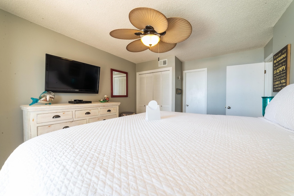 Seaside Beach & Racquet 4412