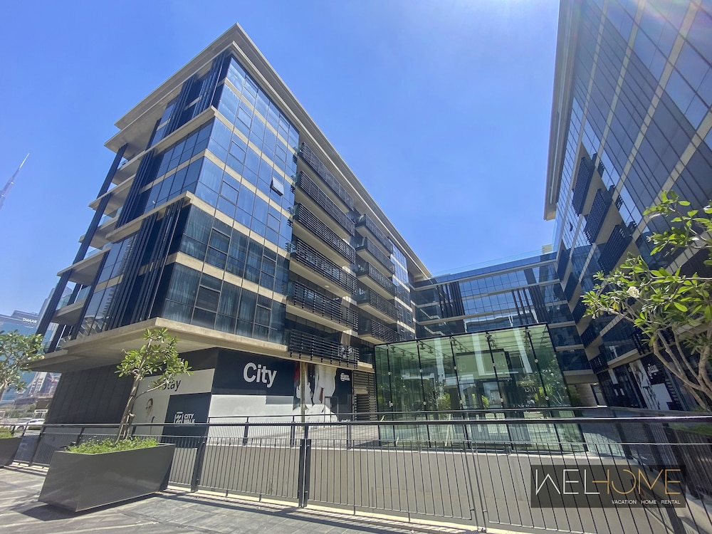 WelHome - Luxury Living in Dubai's City Walk Building 5
