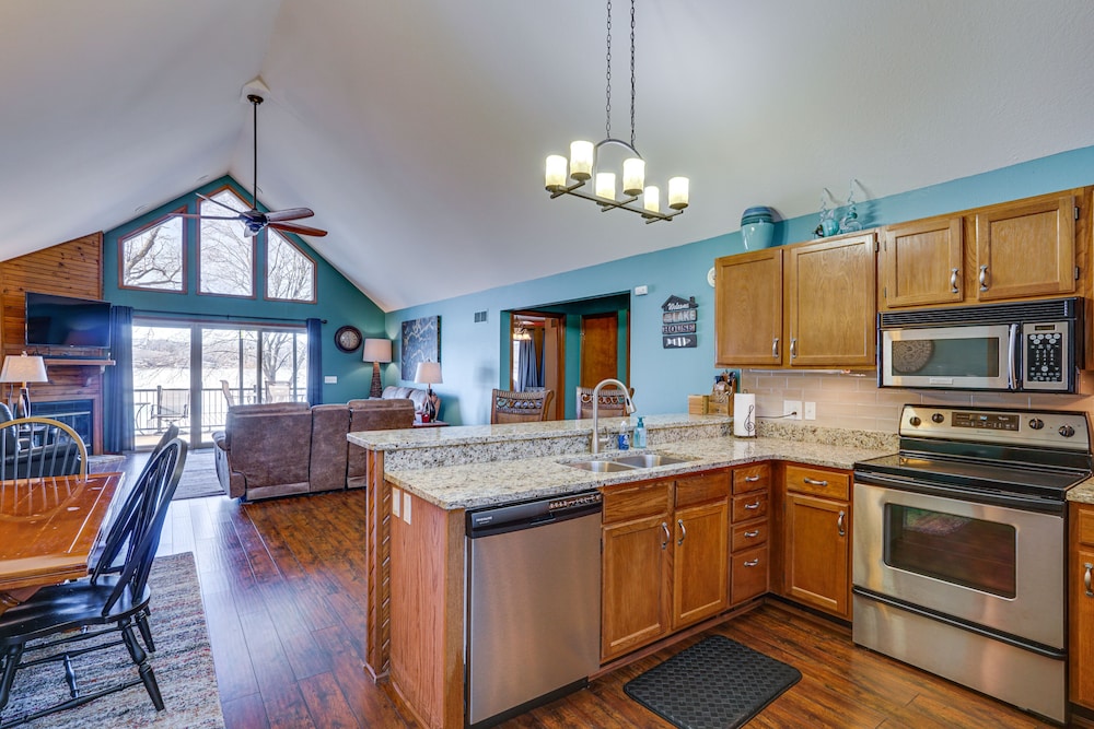 Retreat w/ Dock & Views in Lake of the Ozarks