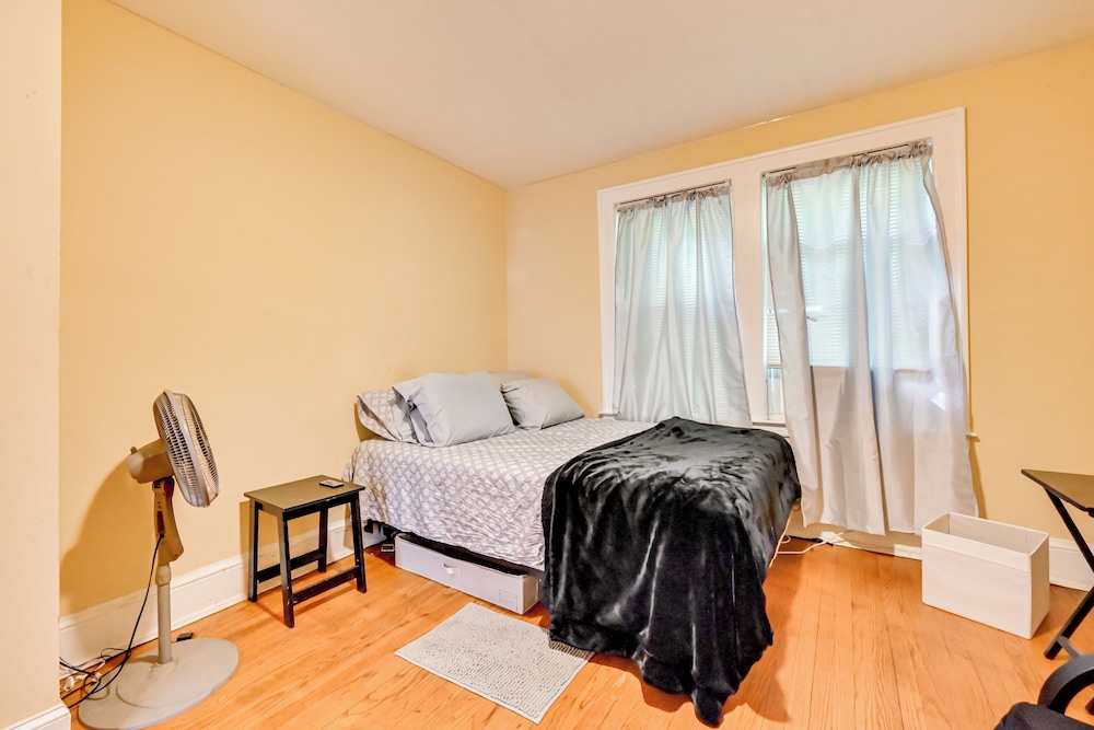 Convenient Hartford Condo < 2 Mi to Dtwn!