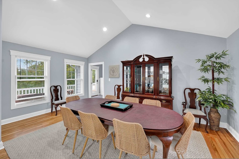 Waterfront Kent Island Retreat 5BR Sleeps 12 Near Weddings Annapolis