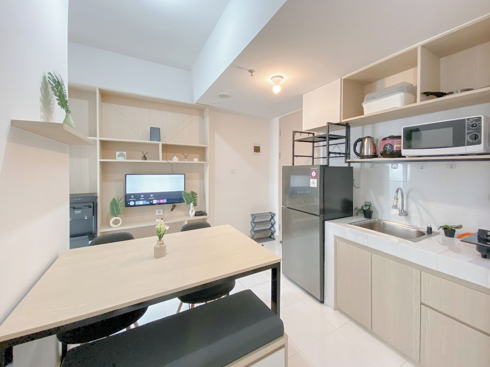 Cozy And Homey 2Br Apartment At Tokyo Riverside Pik 2