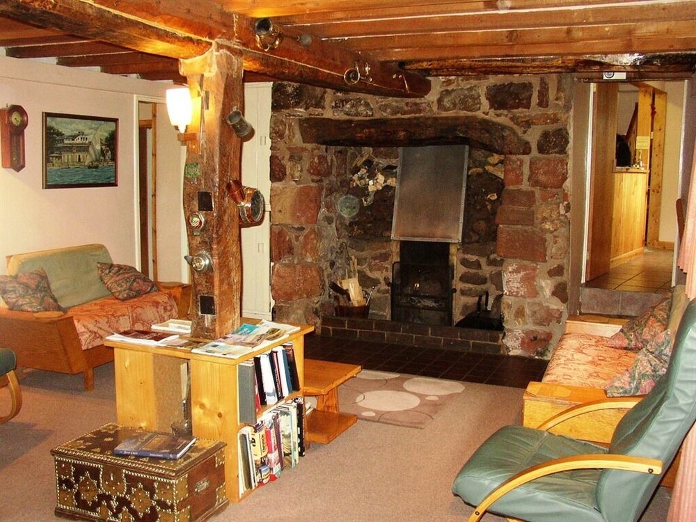 Photo 8