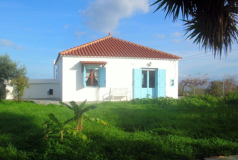 Kefalas nr Almyrida sea View Cottage view 5