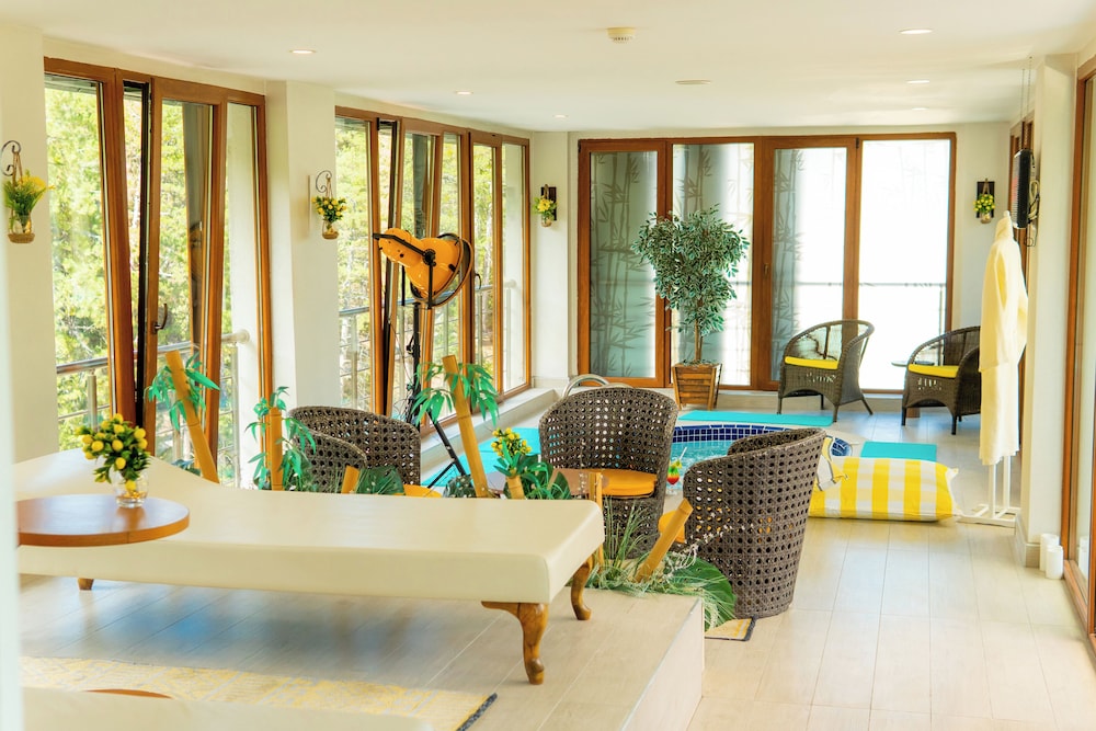 Cam Thermal Resort Spa Convention Center