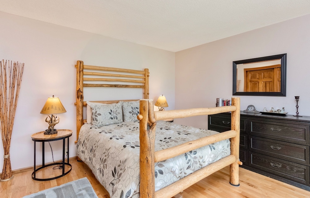Divine Destiny Luxury At Windcliff 6 Bedroom Condo by RedAwning view 3