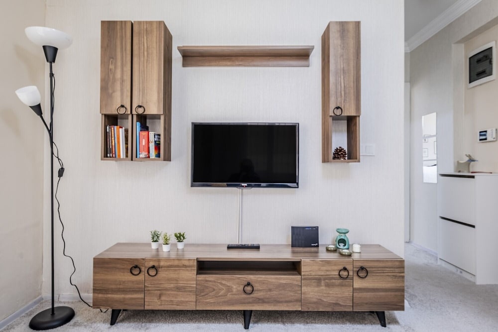 Comfortable Flat With Backyard in Maltepe
