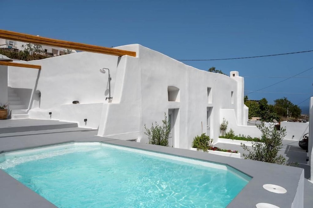 Karpimo Suites