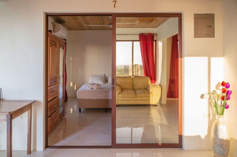 Doctor Surf Guesthouse view 4