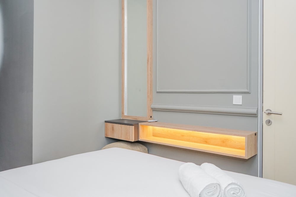Comfortable and Homey 2BR Apartment at M-Town Residence view 2