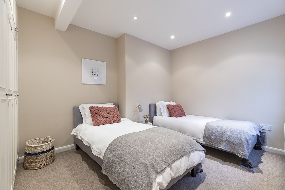 JOIVY Stunning 3BR house near Regents Park& Baker Street