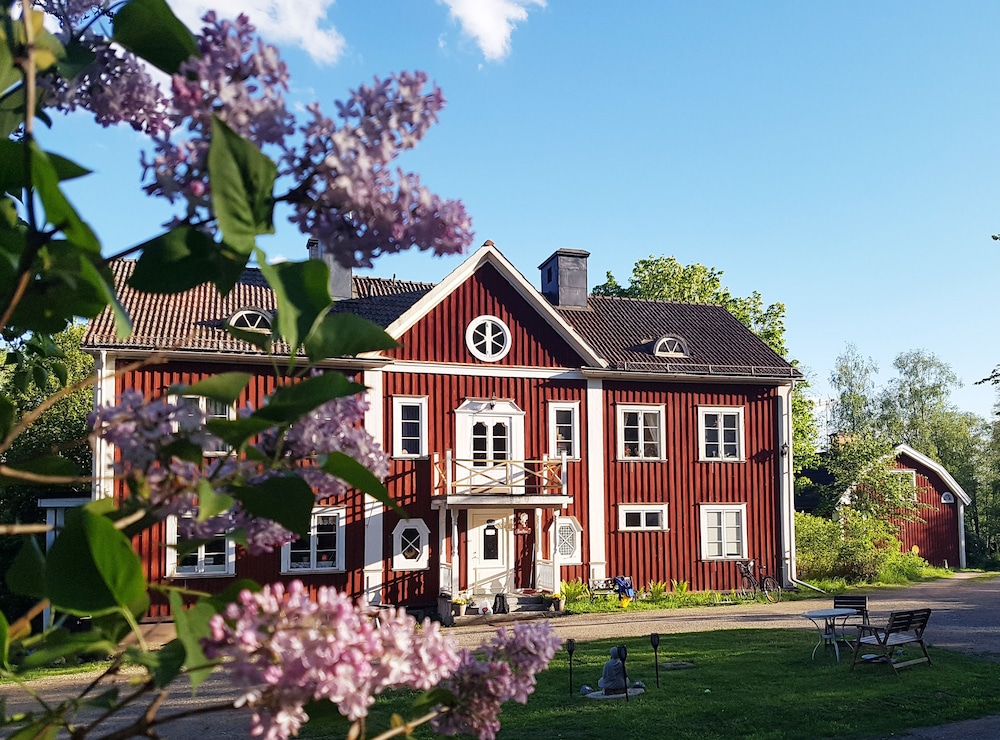 Garpenbergs B&B