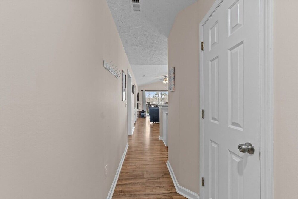 Waterway Village 3i 2 Bedroom Condo