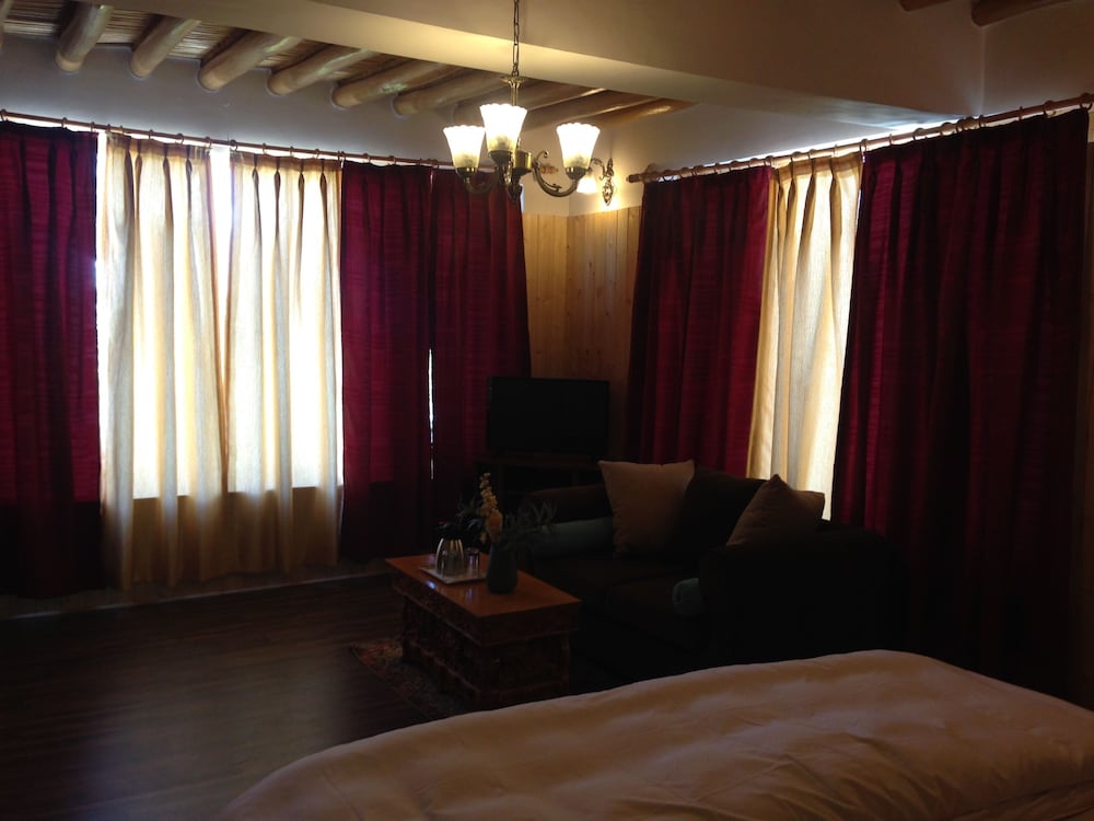Radhu's Boutique Inn
