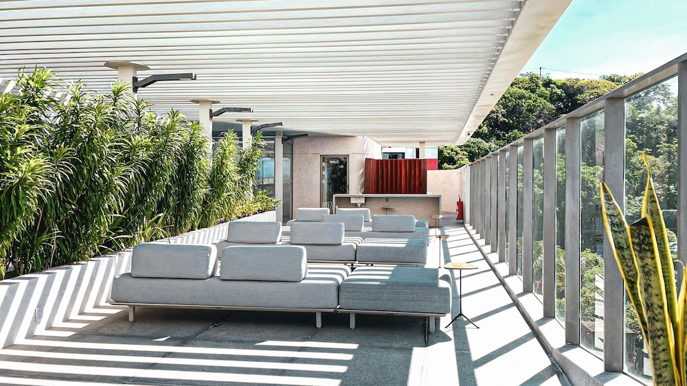 Setai Yacht Luxo - By Almare Flats