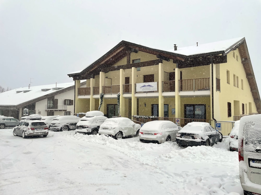 Residence Cimone photo 2