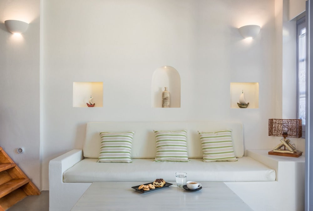 Black Diamond Suites - Adults Only photo 5