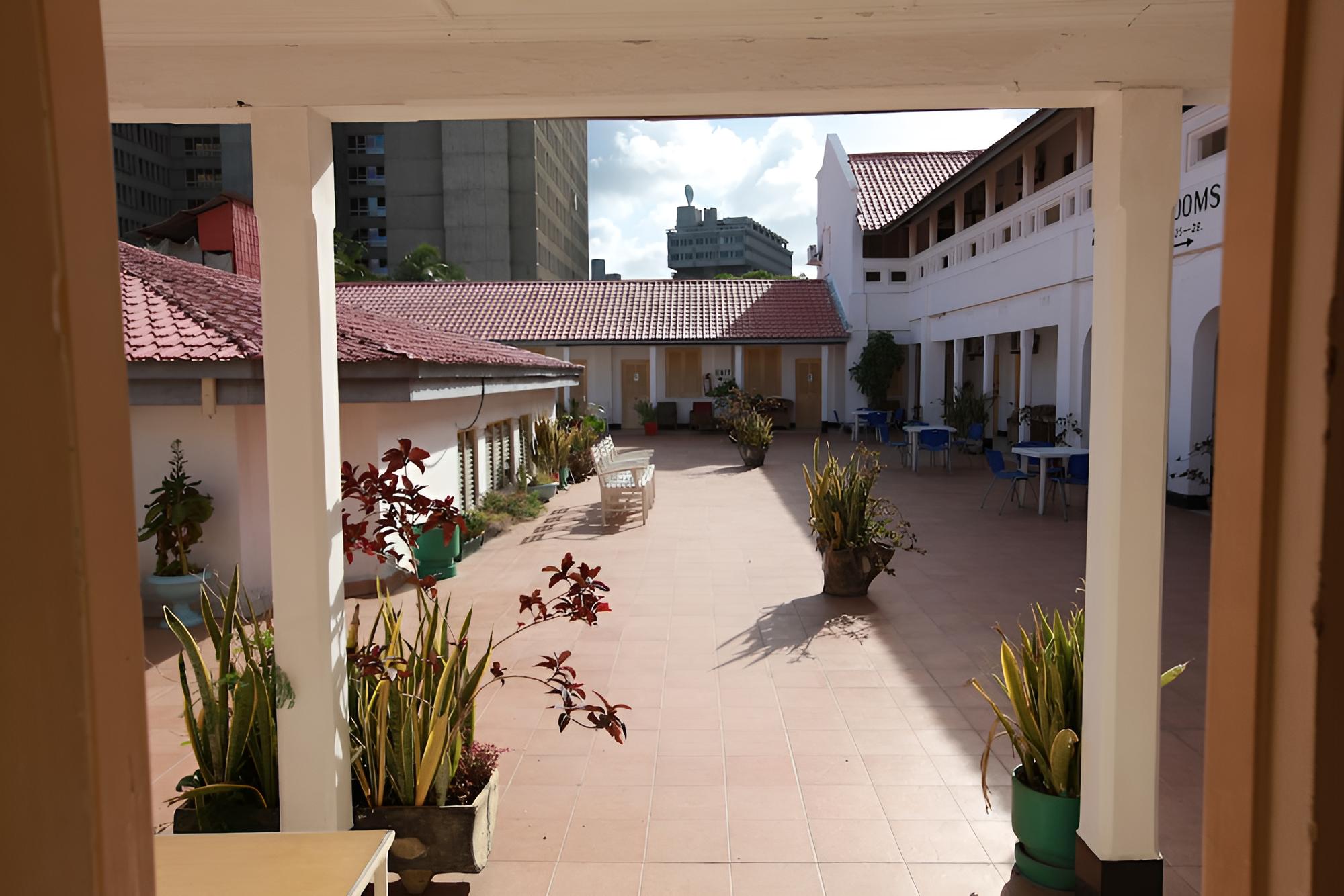 New Palm Tree Hotel