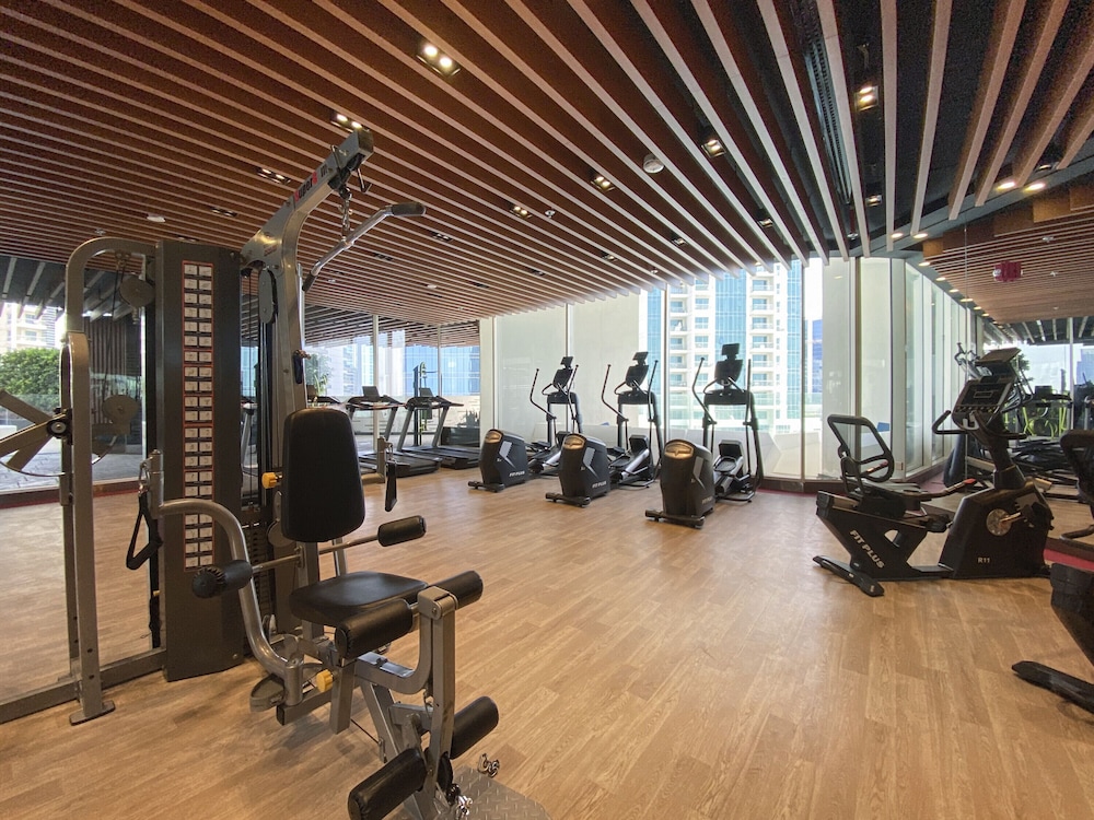 WelHome - Opulent Retreat With Panoramic Cityscape Views — activities & amenities