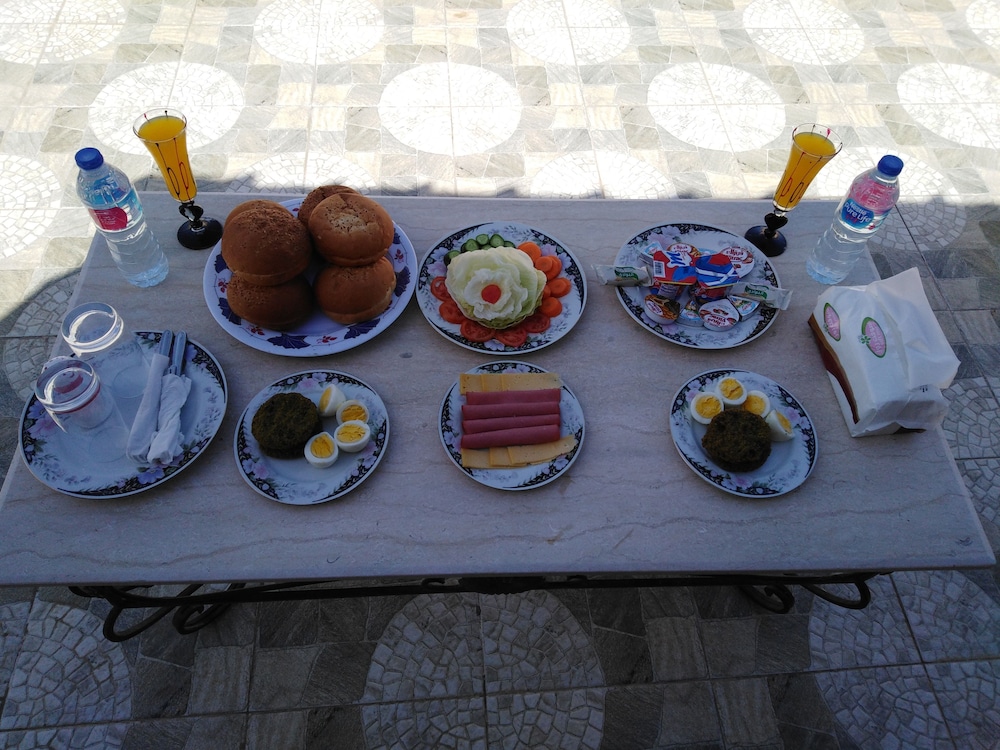 Photo 33