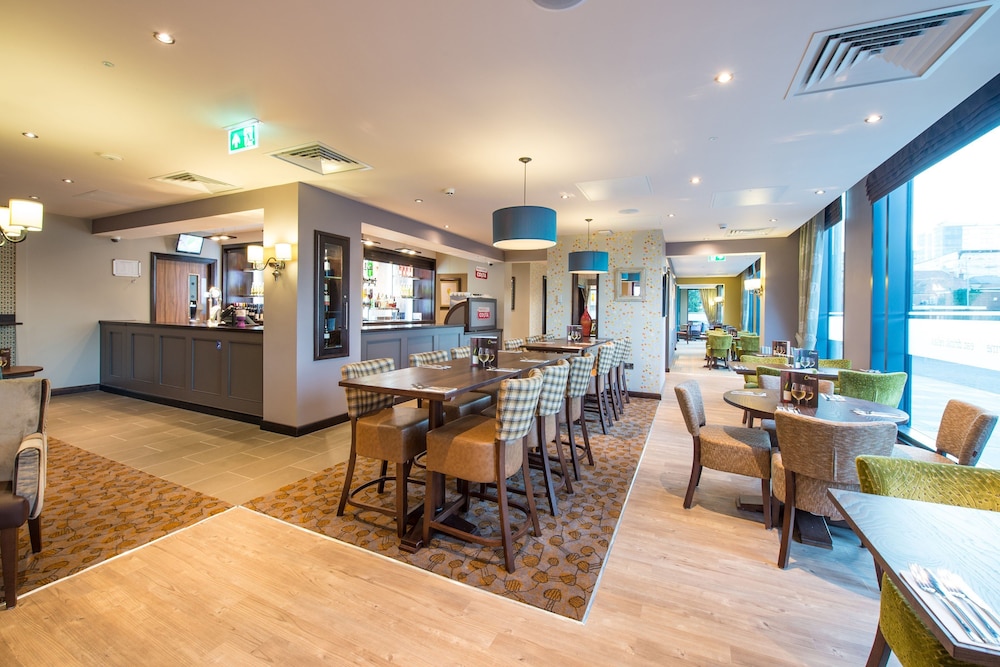 Premier Inn Maidenhead Town Centre, photo 13