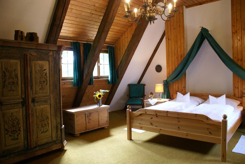 Schloss Egg view 5