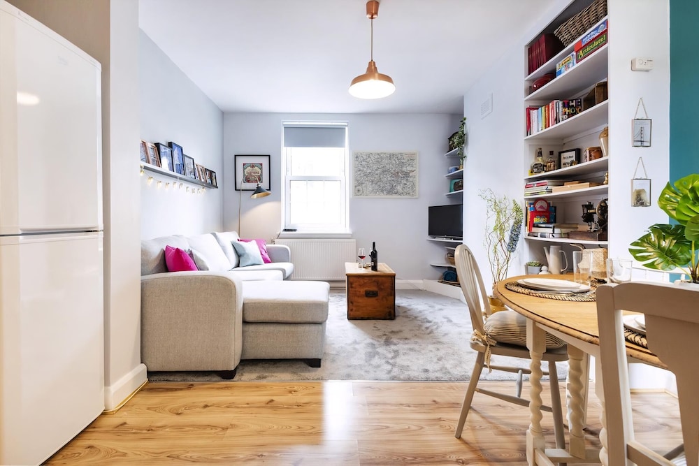 Lovely Portobello Apartment near Westbourne Park photo 2
