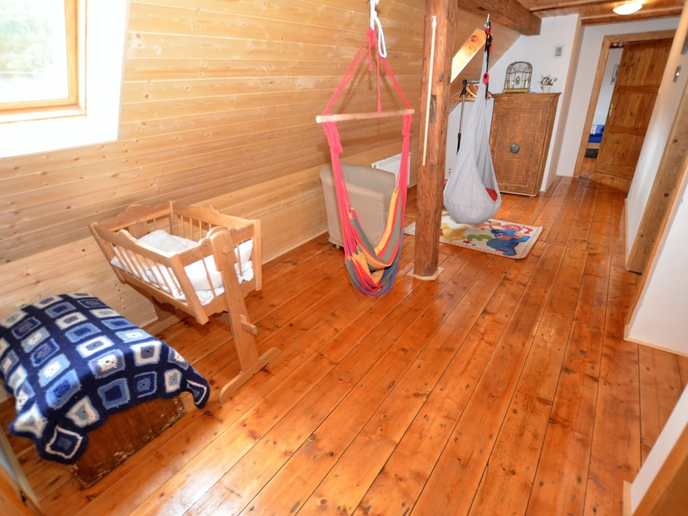 Comfortable Holiday Home With Sauna and Billiards, Near the Slopes view 5