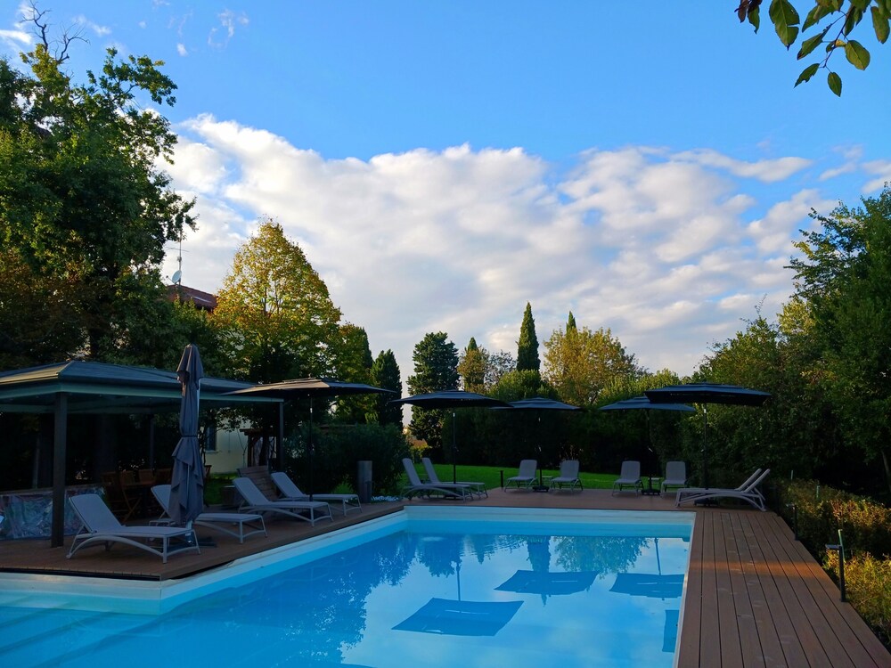 Tuscany Garden Inn
