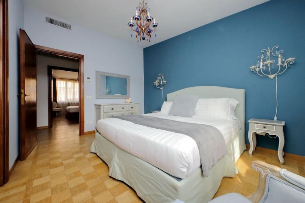 New La Colombaia a Perfect Spacious Rome Penthouse Just Steps From the Spanish Steps
