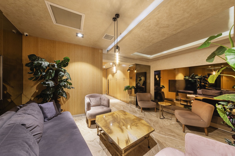 Ayramin Deluxe Hotel - Image 46