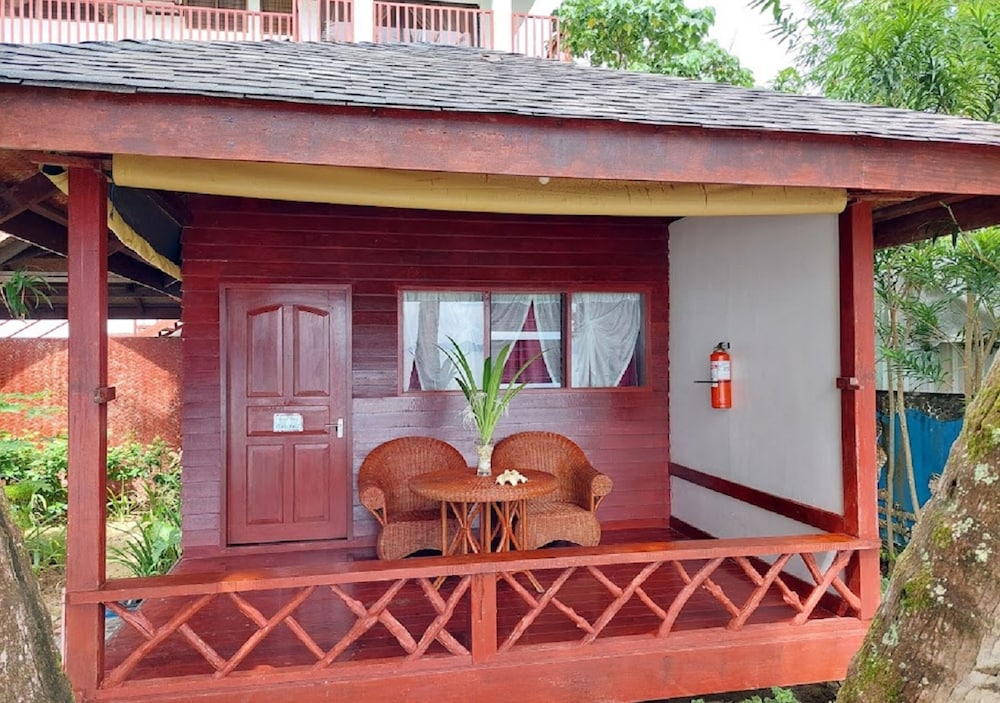 Doublegem Beach Resort and Hotel