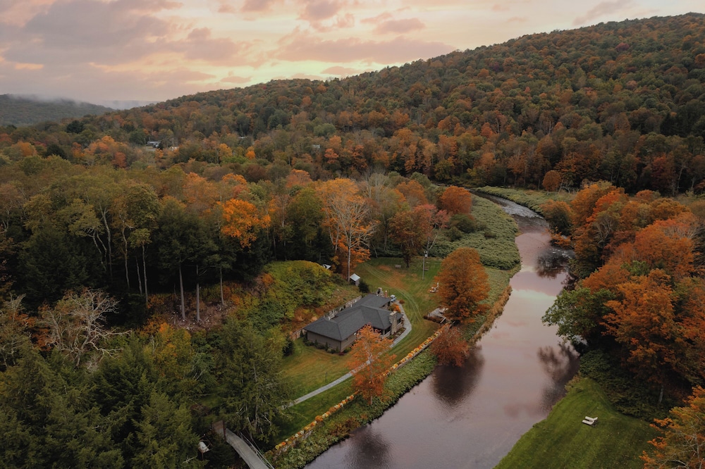 Antrim Streamside